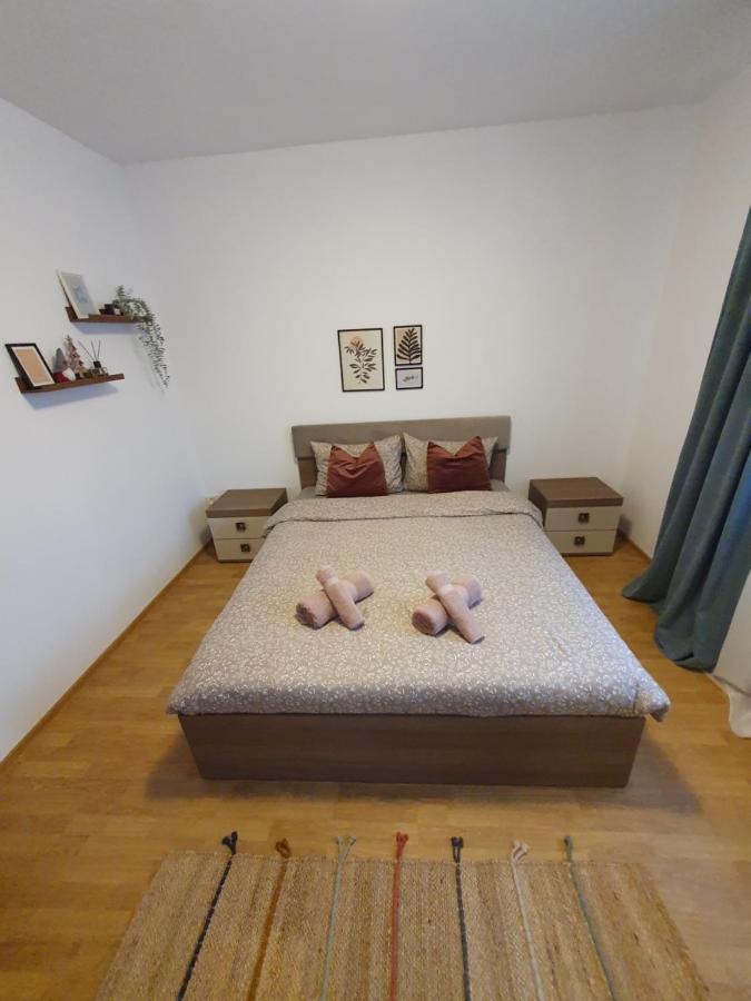 코들레아 Apartament La Casa In Curte Comuna 아파트 외부 사진