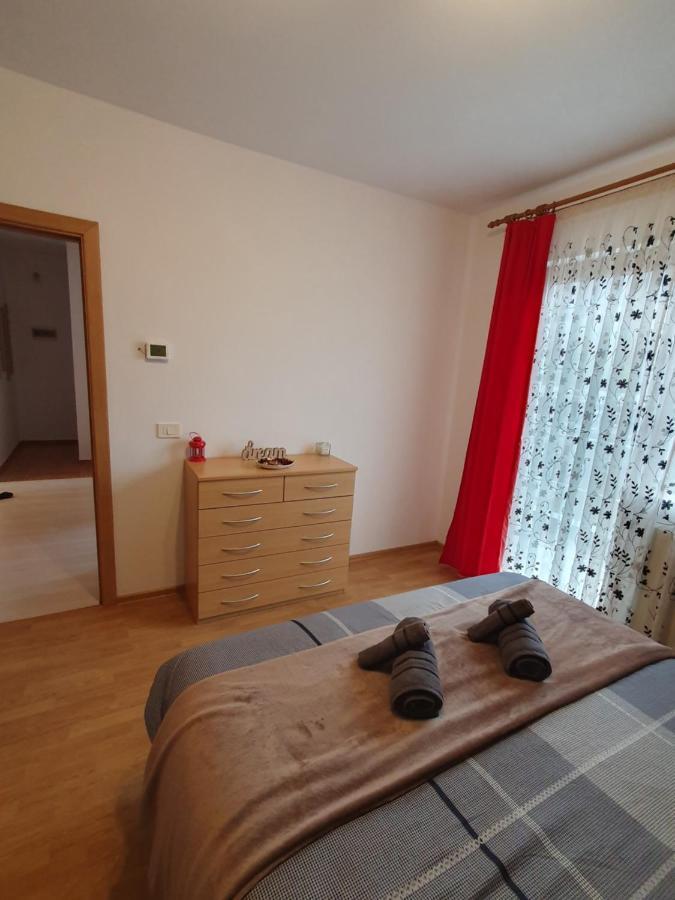 코들레아 Apartament La Casa In Curte Comuna 아파트 외부 사진